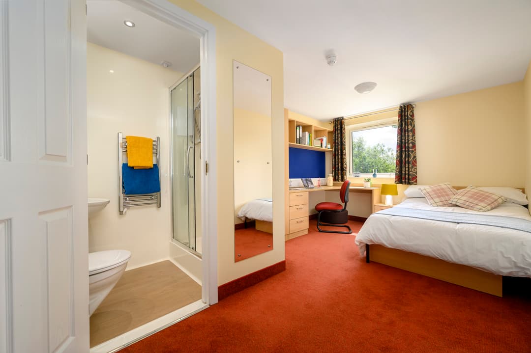 5 Bed Deluxe gallery image 4